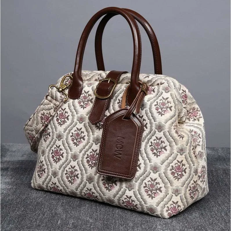 Carpet Purse Traditional Cream