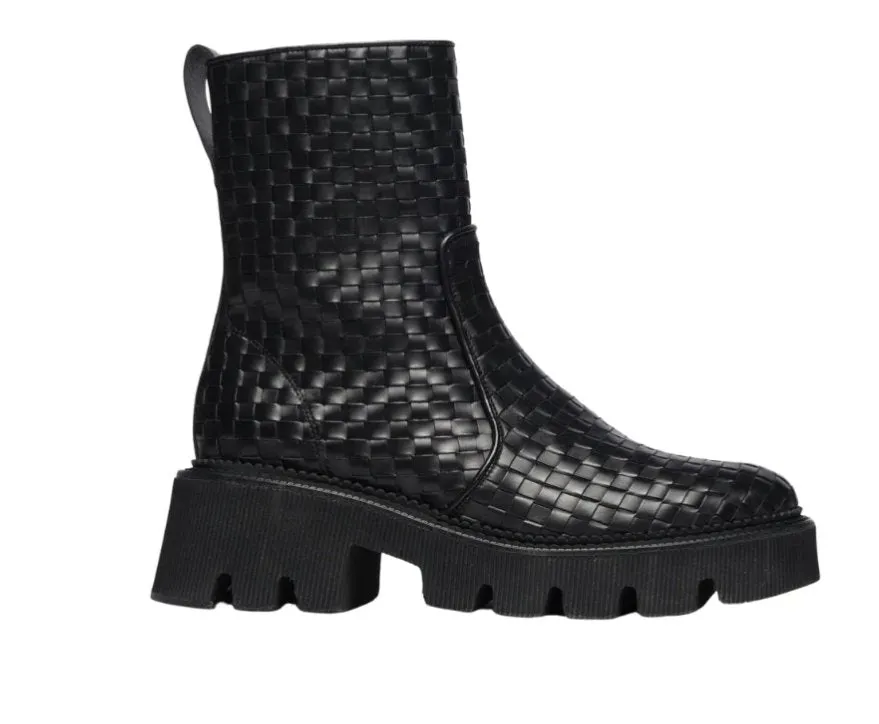 Darla Lug Boot