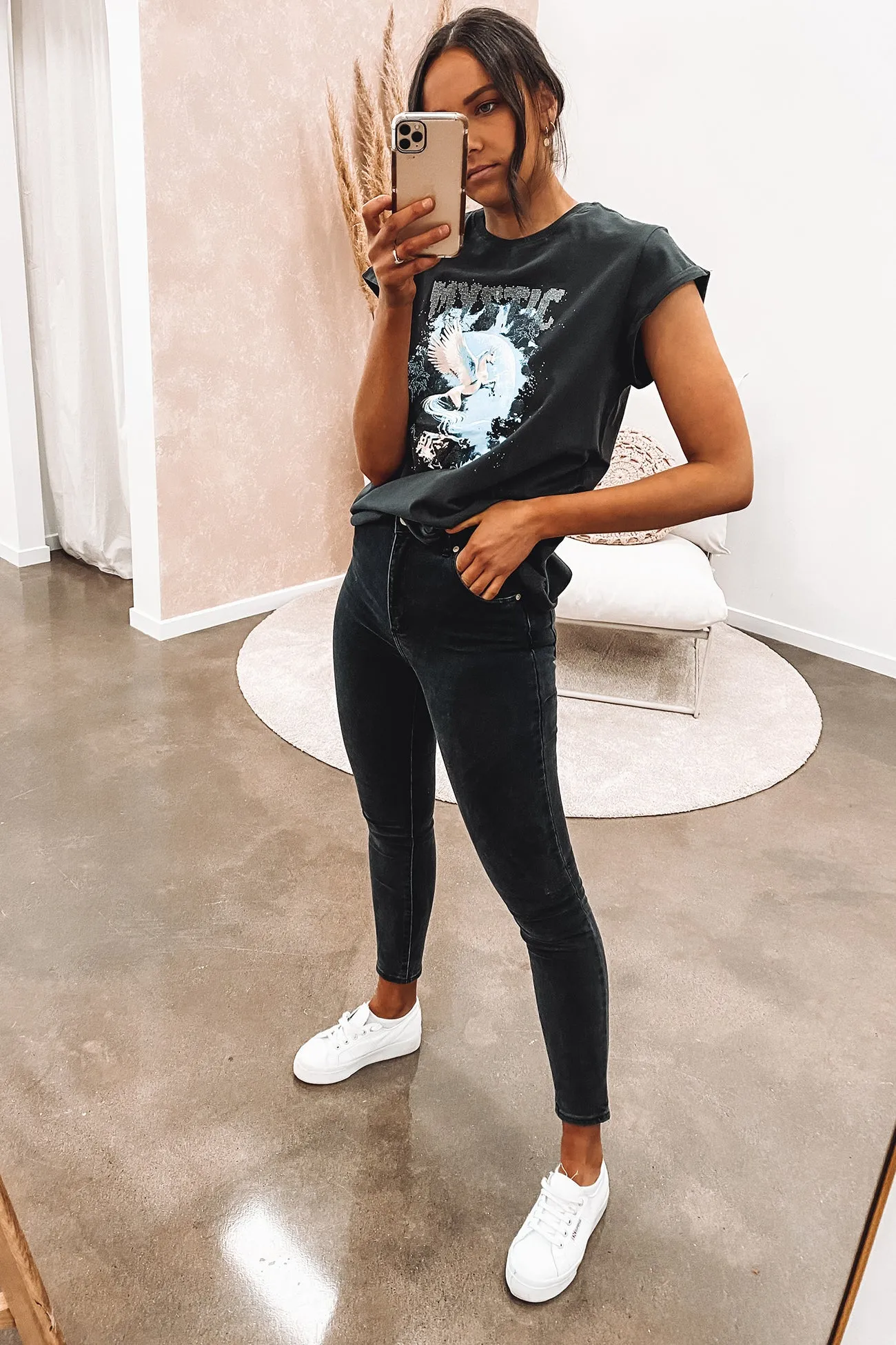 Mystic Tee Black
