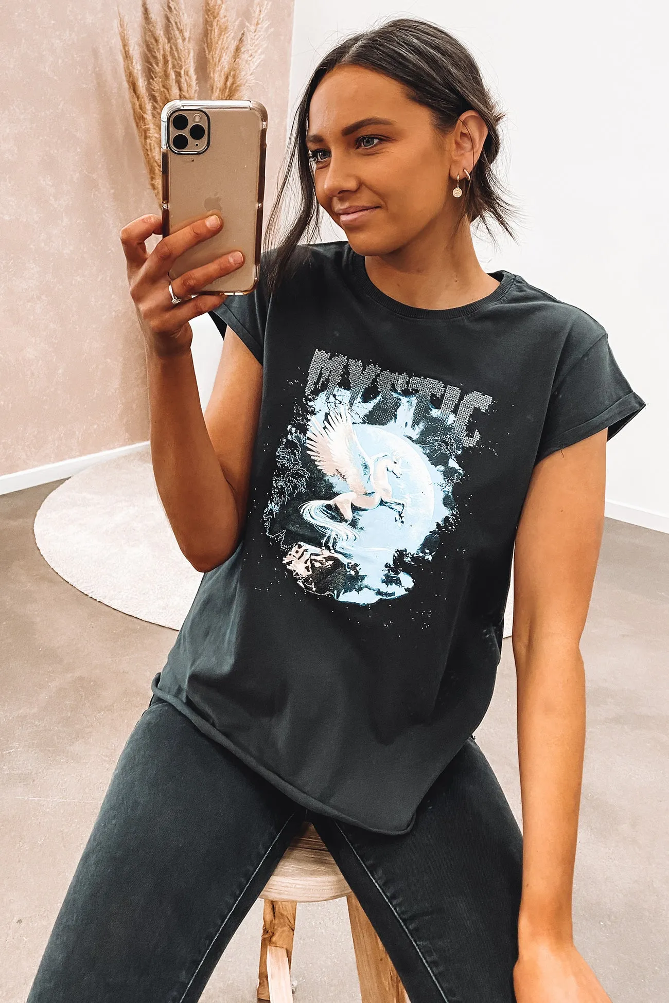 Mystic Tee Black