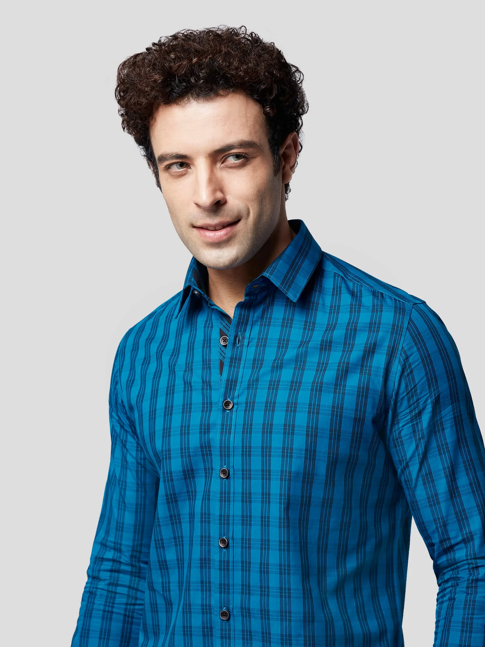 Reverberance Untuck Check Shirt