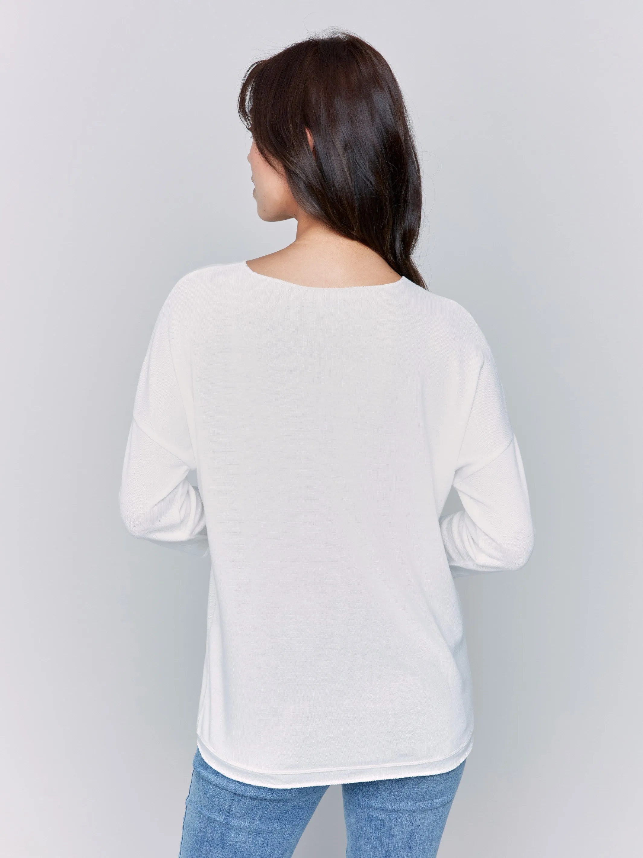V-Neck Knit Top With Flower Appliqué - Multicolor