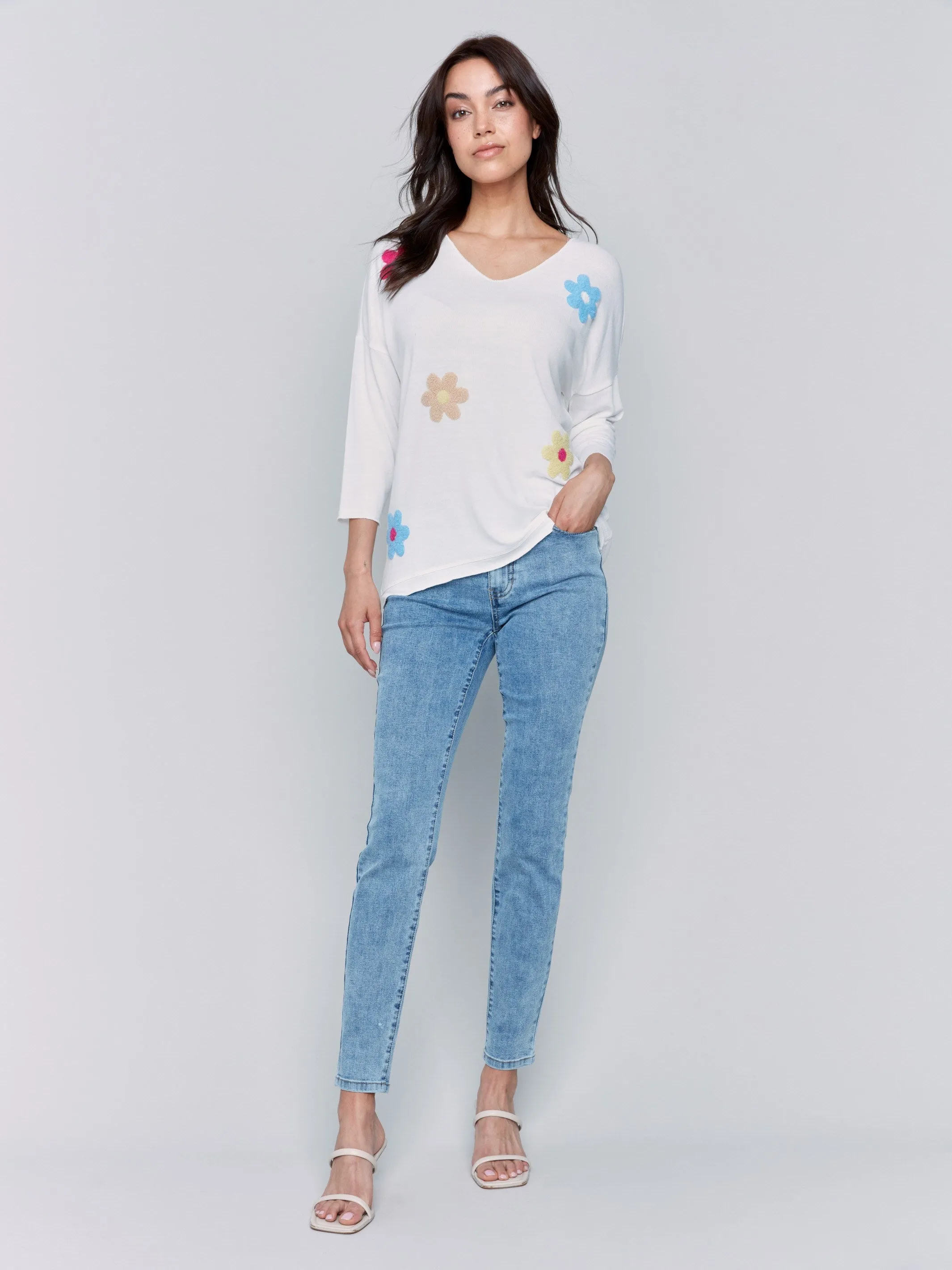 V-Neck Knit Top With Flower Appliqué - Multicolor